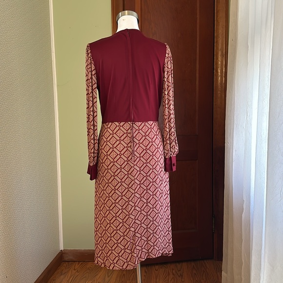 Louis Caring of London Burgundy Patterned Dress, Size 38 - Picture 5 of 6